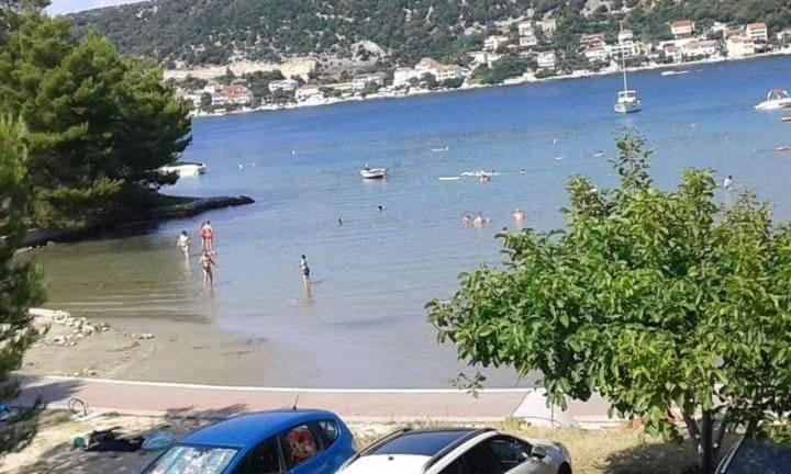 Apartman Belisima Deluxe Supetarska Draga Dış mekan fotoğraf