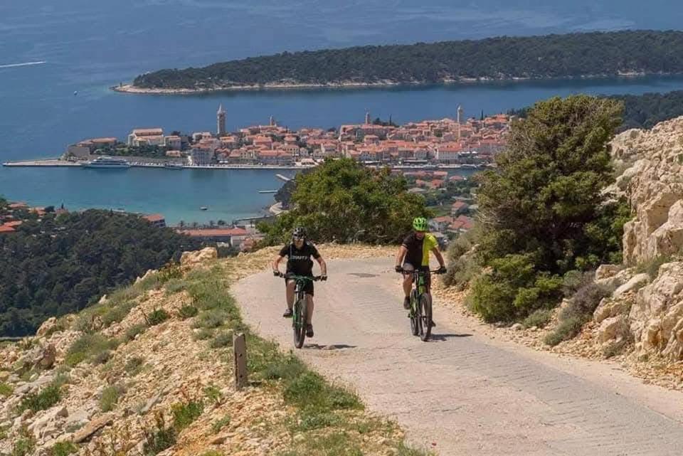 Apartman Belisima Deluxe Supetarska Draga Dış mekan fotoğraf